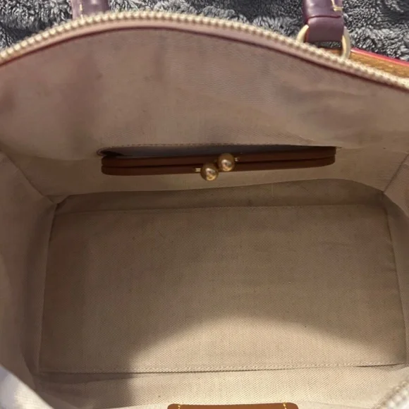 EUC Coach 1941 Rogue Satchel Pebble Leather Chalk/Brass - Picture 4 of 16